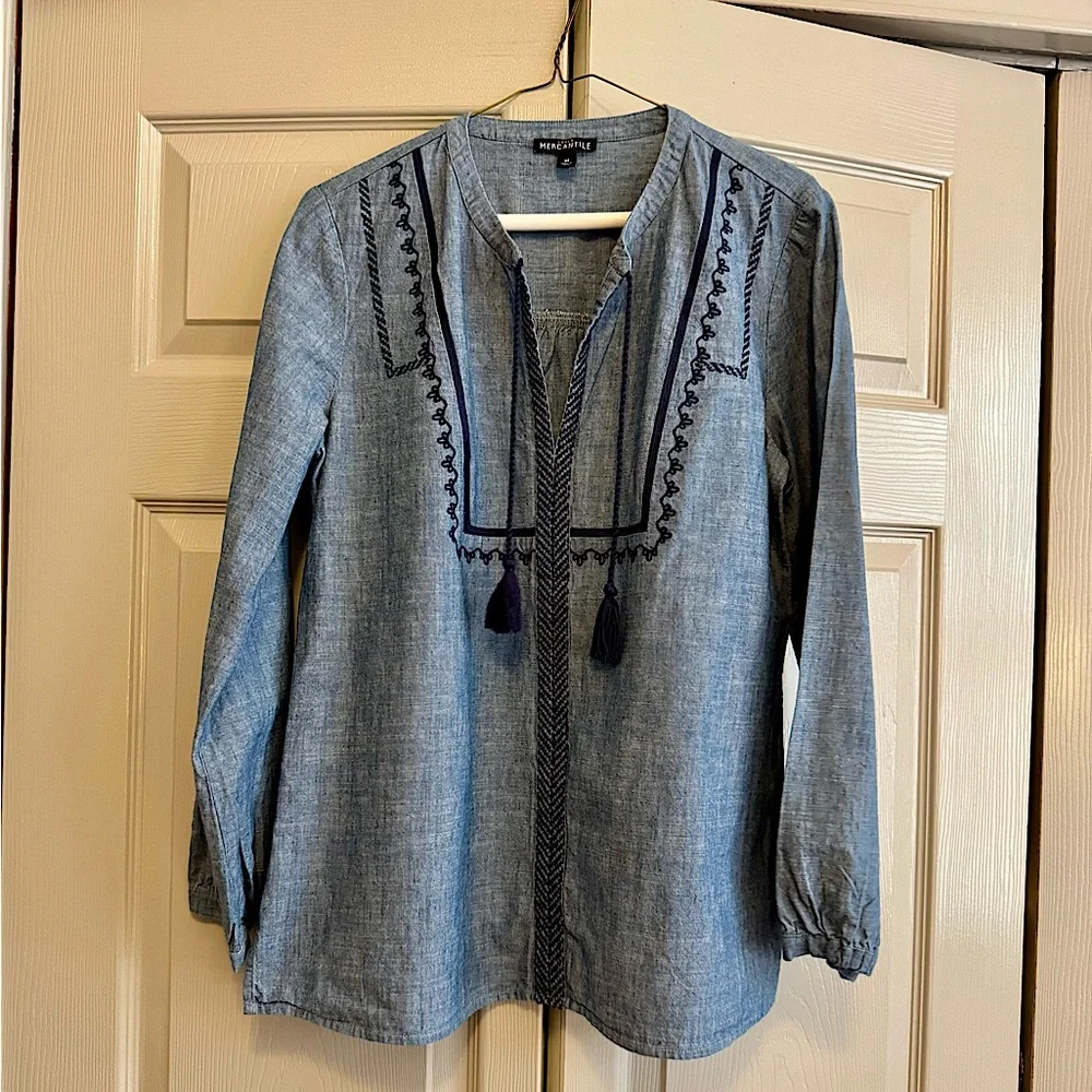 J Crew Mercantile Blue Chambray Embroidered Boho Peasant Top